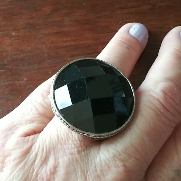 Vintage large onxy ring - Picture 1 of 8